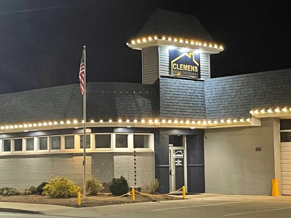 COMMERCIAL-CHRISTMAS-LIGHTS-INSTALLATION-IN-MUNCIE-IN-2.jpg